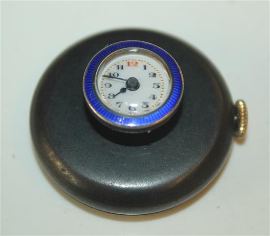 Button hole enamel watch